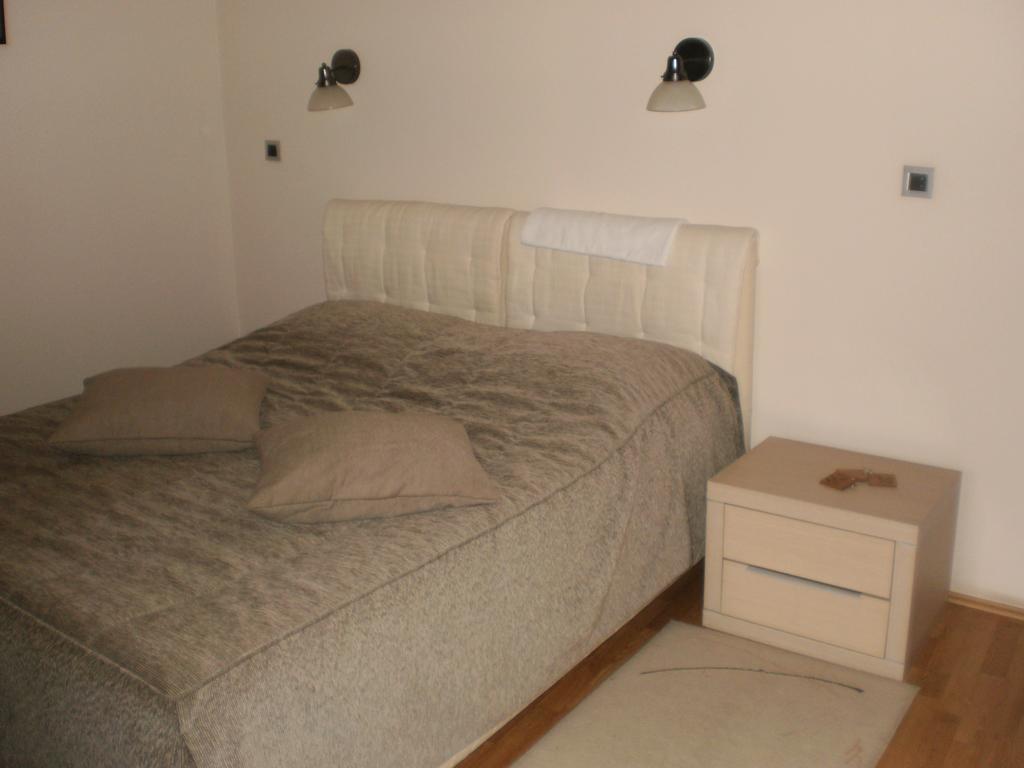 Guest House Amico Вранє Номер фото