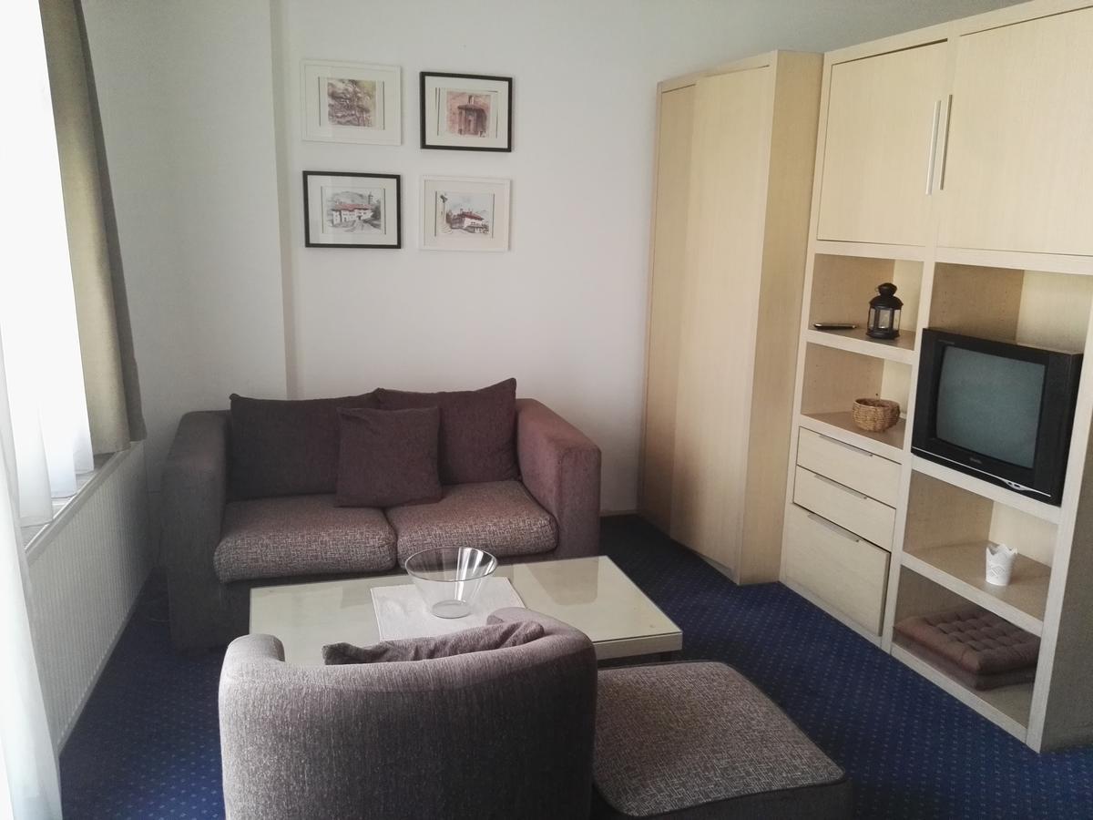 Guest House Amico Вранє Екстер'єр фото